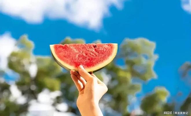 夏天来了写一段话