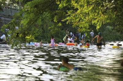 夏天戏水