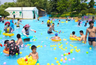 夏天戏水