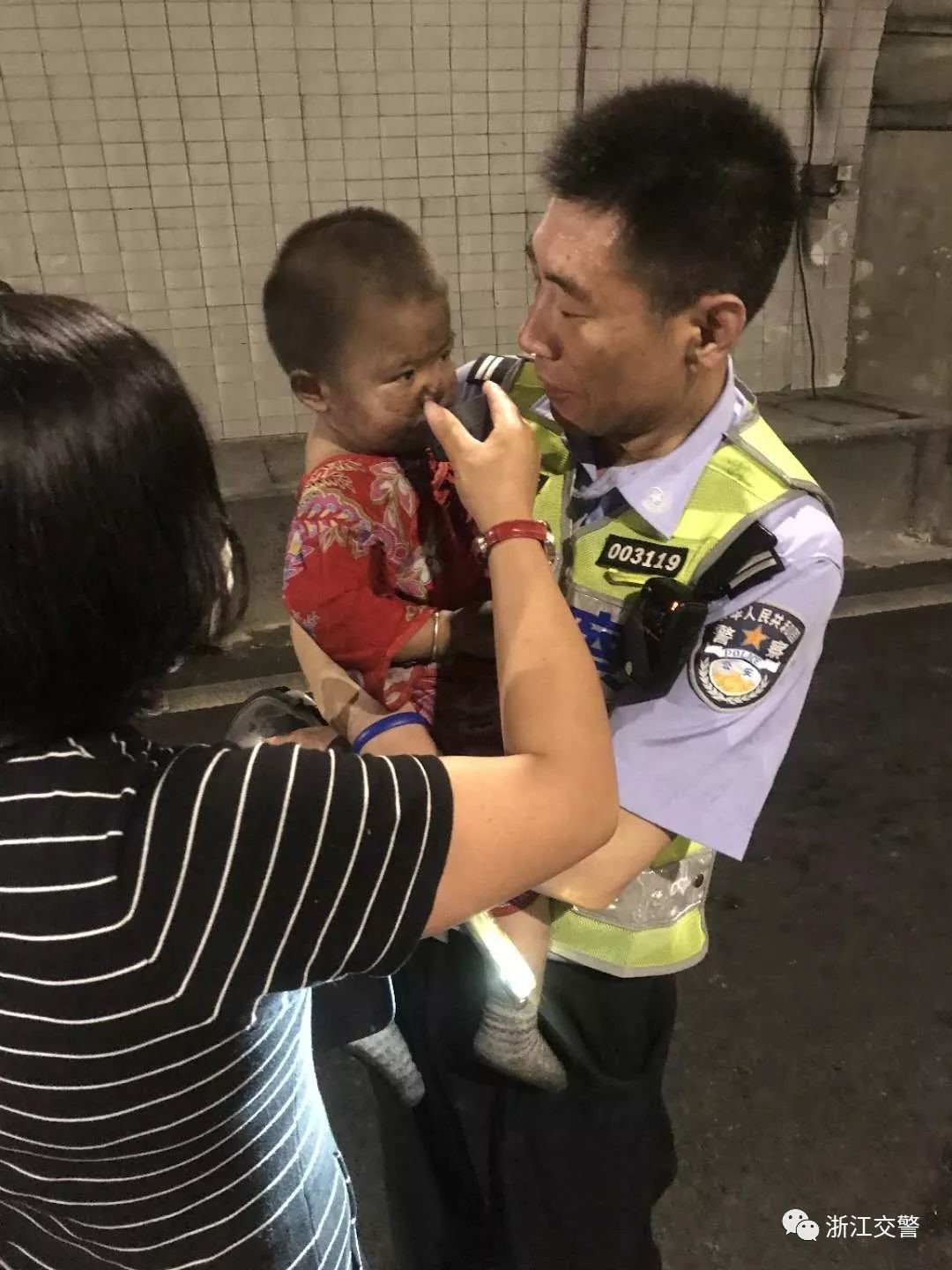 感谢交警的话