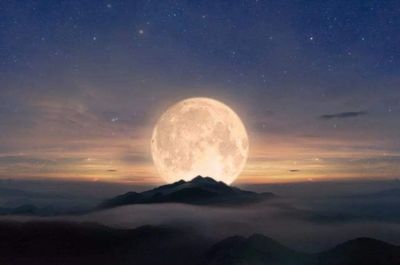 静夜思是秋天的诗吗