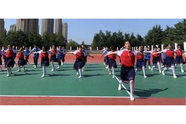 运动会口号动作